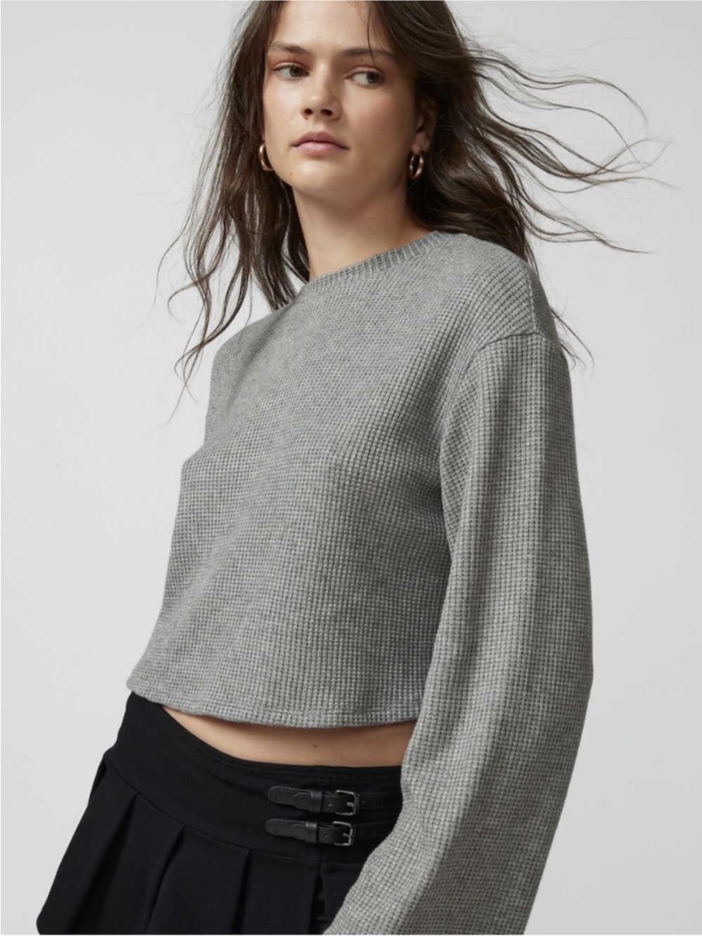 Urban Renewal Urban Outfitters Gray Waffle-Knit Cropped Crew Sweater - Picture 3 of 7